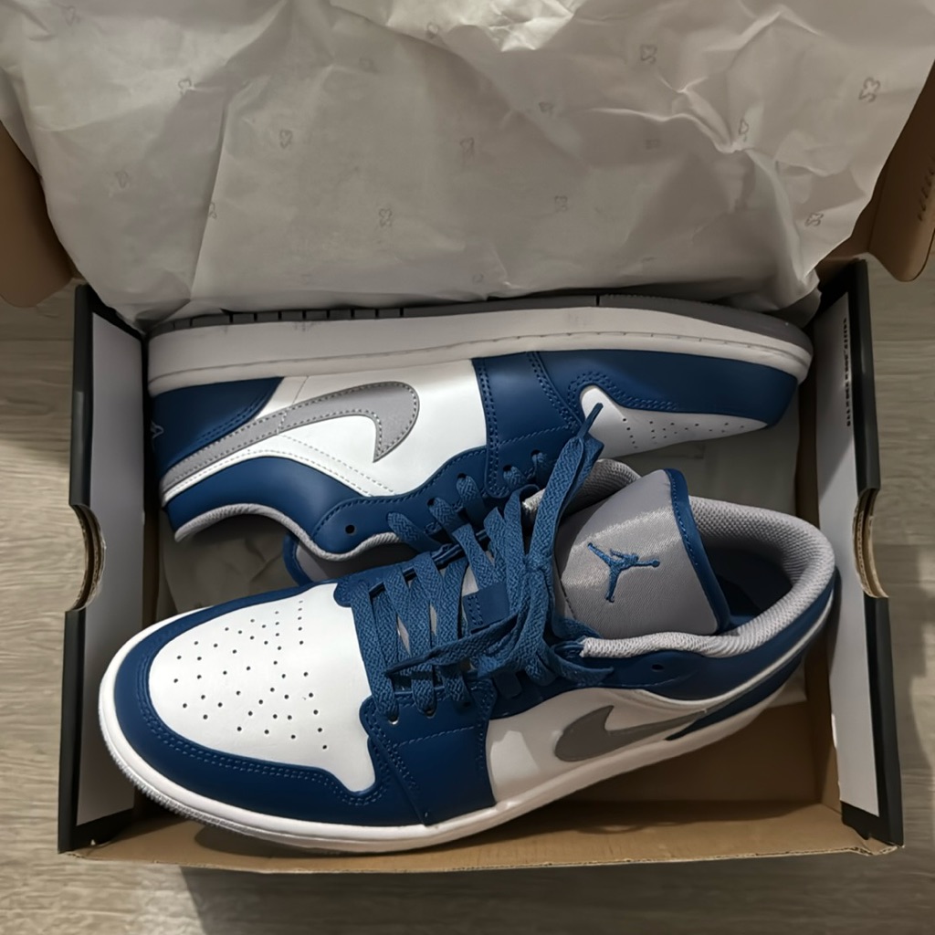 Air Jordan 1 Low